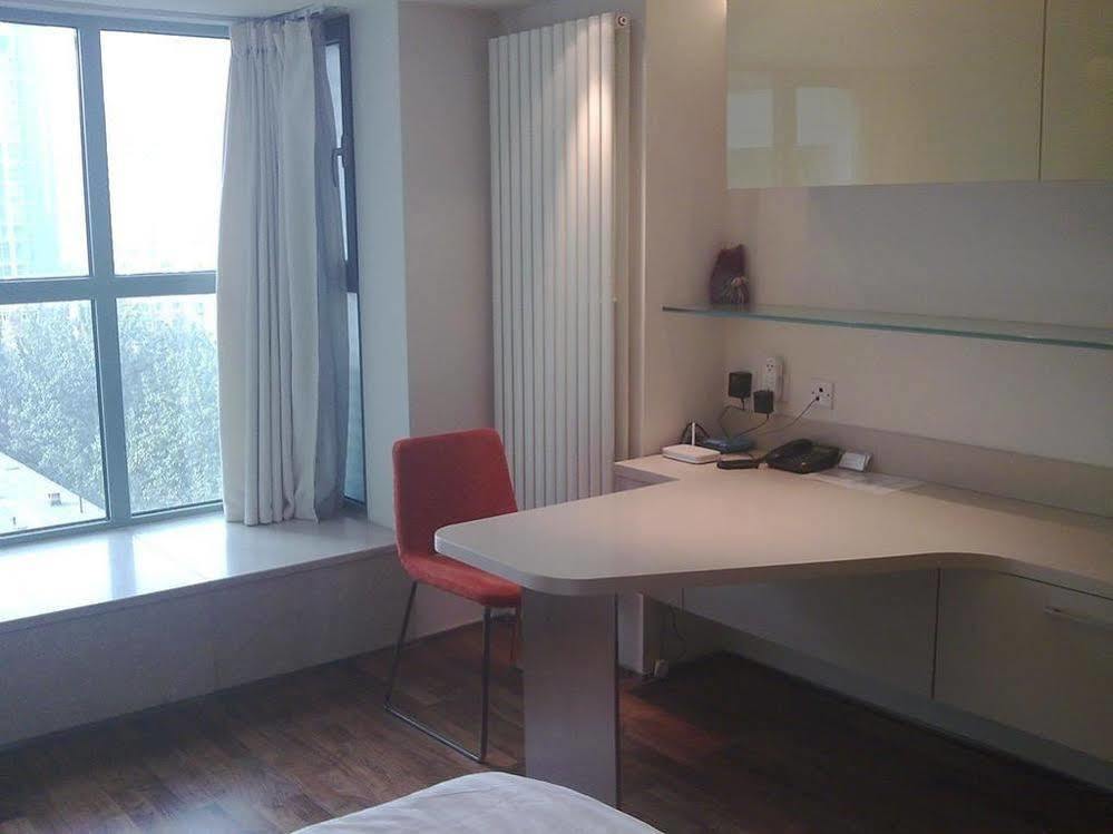 Seasons Park Apart Hotel Пекин Екстериор снимка